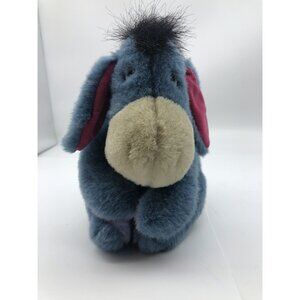 Vintage Winnie the Pooh plush stuffed eeyors